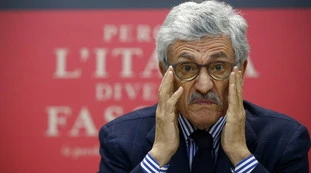 Donald Trump, Massimo D'Alema impensabile: "Non è stato una parentesi transitoria, il suo fenomeno destinato a rimanere"