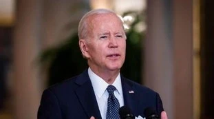 Biden risponde a Putin: "Siamo al bivio, i prossimi 5 anni..."