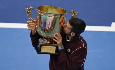 Djokovic interrompe il discorso dopo aver vinto Pechino: cosa è successo