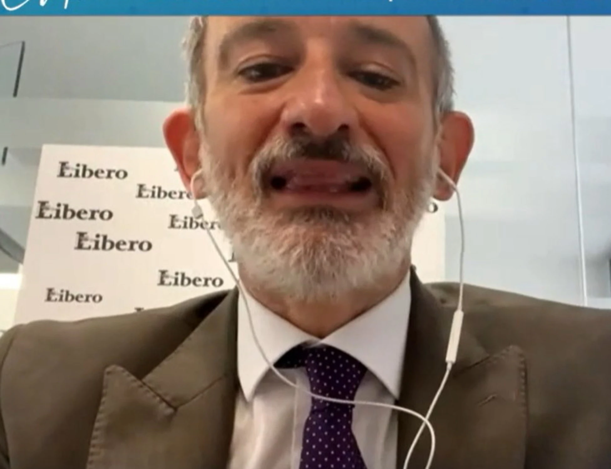 L'aria che tira, furia-Senaldi contro Parenzo e Mirella Serri: "Io non parlo mai?"