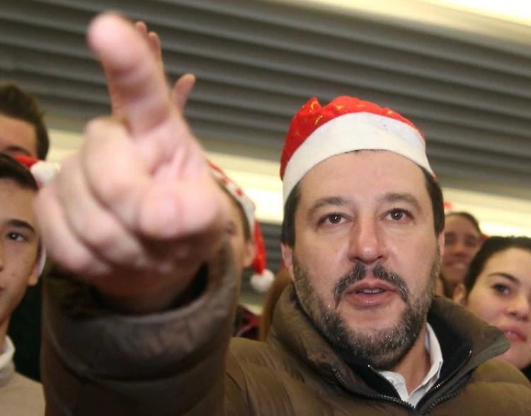 Sondaggio Demos, Matteo Salvini senza rivali: è il più amato e tra i più odiati