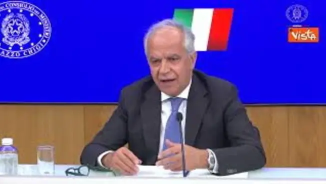 Leggi l'articolo: Violenza ai cortei, Piantedosi: Guerra ibrida? Non sottovalutiamo, qualcosa è successo