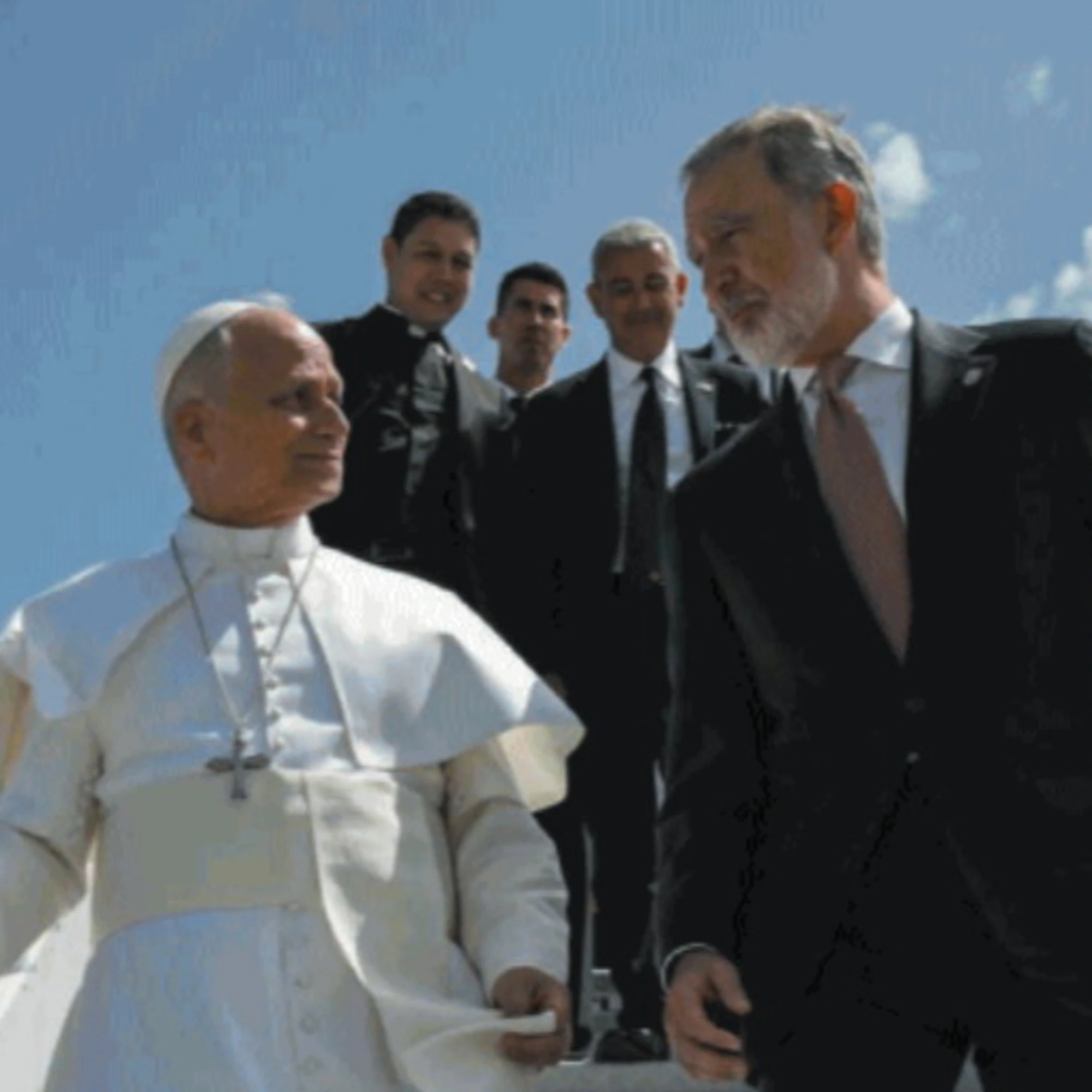 Leone come Giovanni Paolo II: "Fermatevi e convertitevi" a chi traffica migranti