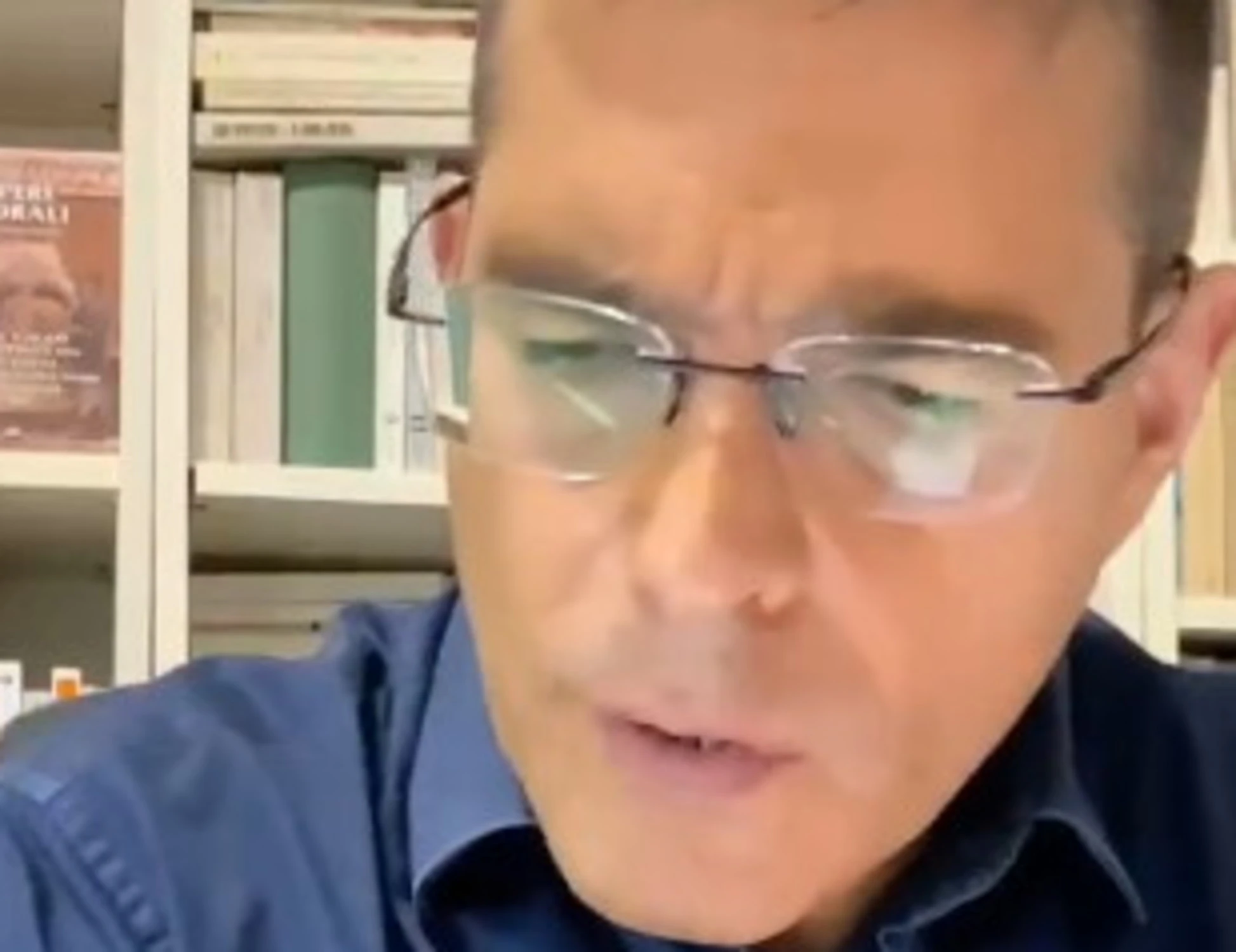 Capezzone e Ricci con il bandierone di Gaza: "Dove era davanti nelle proiezioni"