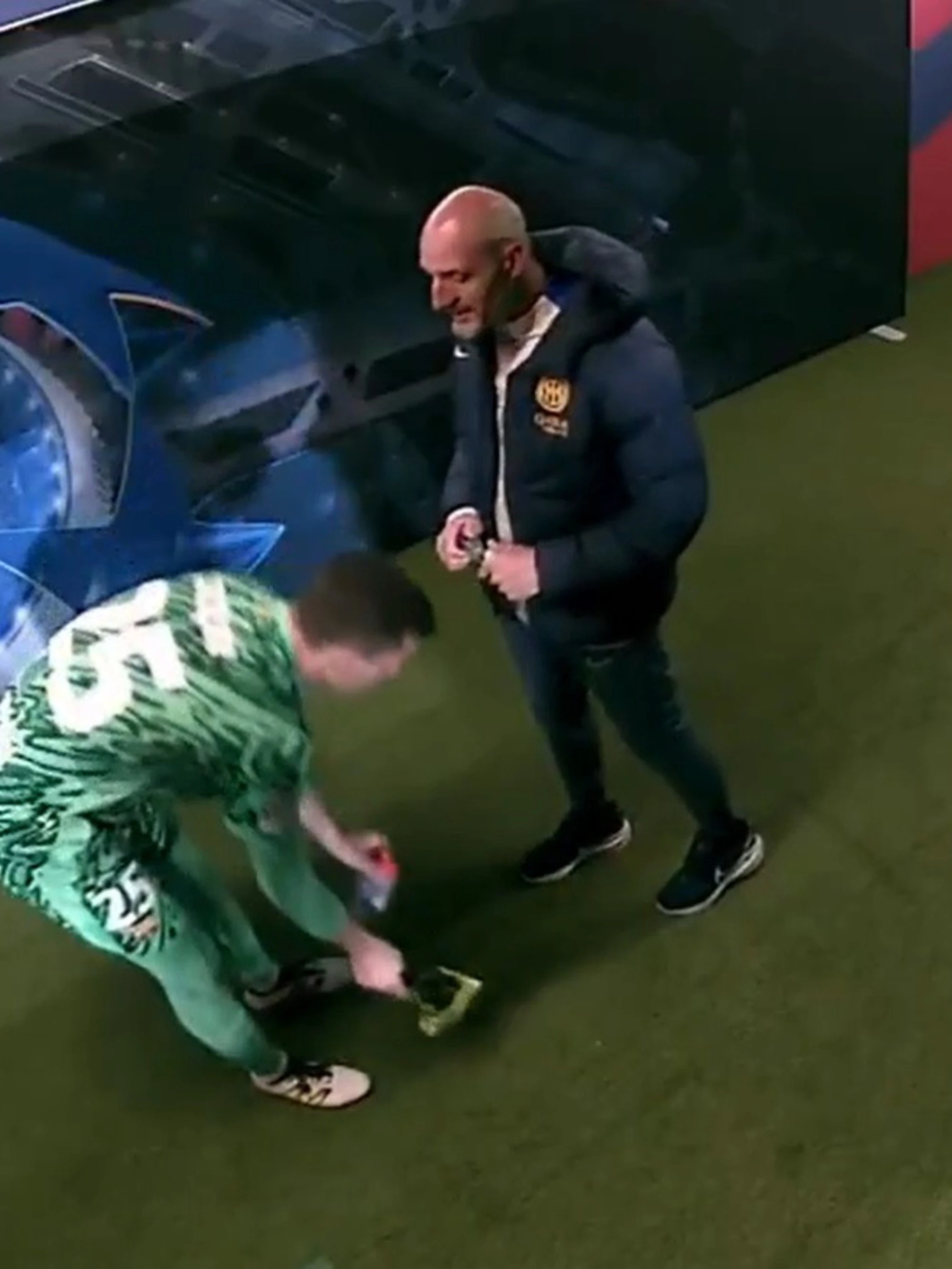 Barcellona-Inter, Szczesny e il tattico di Inzaghi beccati così: il video è un caso