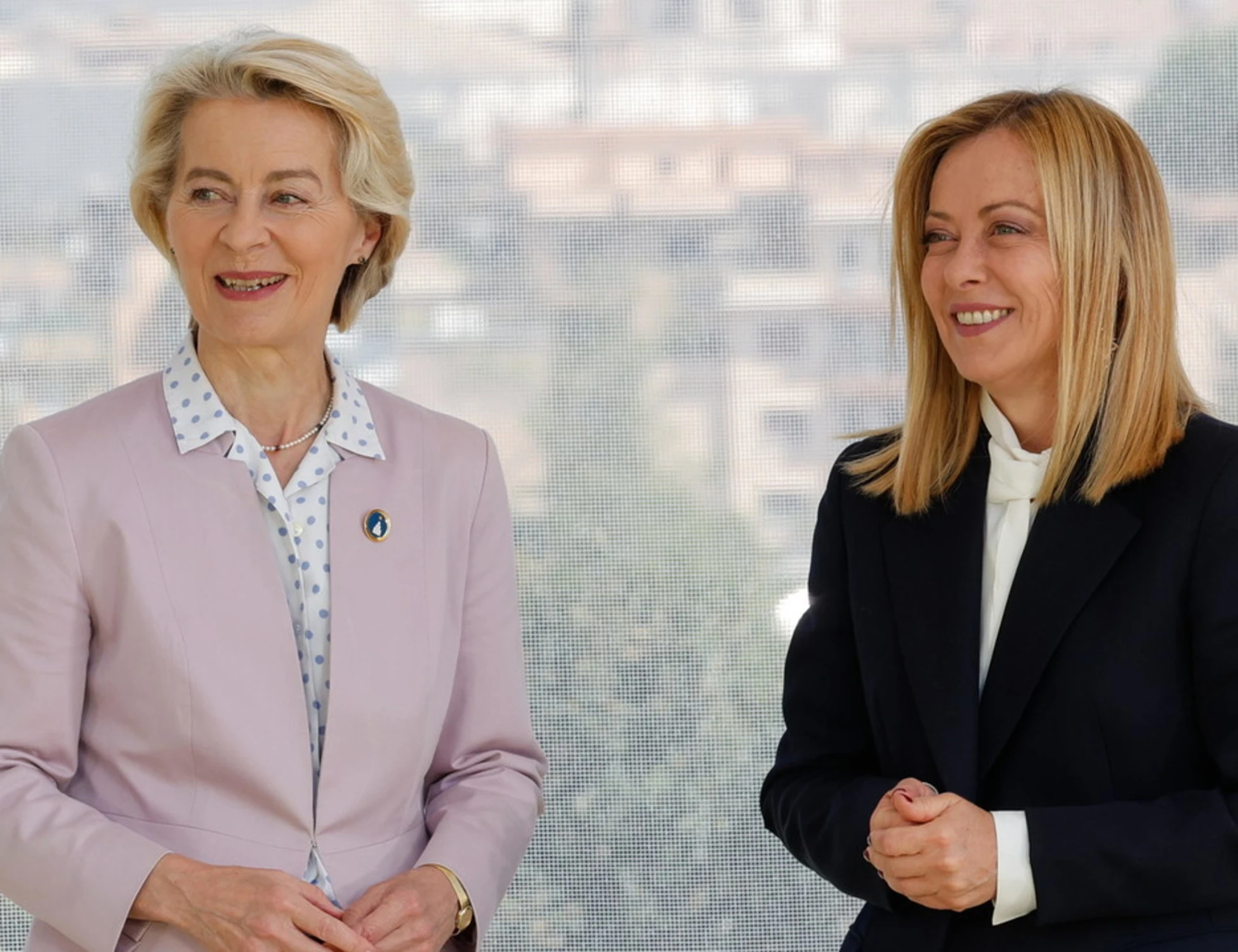 Immigrazione, "il 26% di sbarchi in meno": von der Leyen applaude Meloni