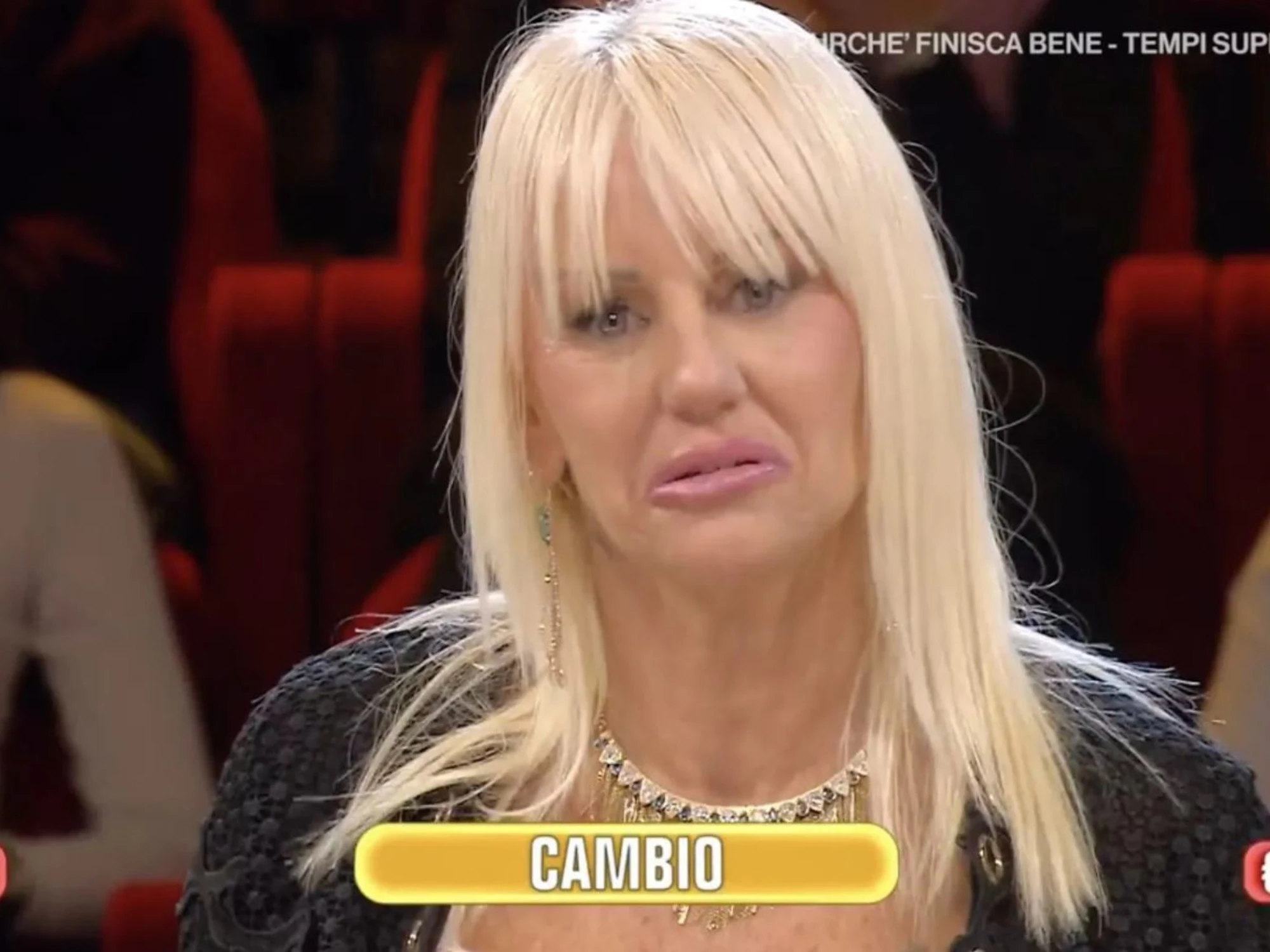 Affari Tuoi, scoppia la bufera su Donatella: "Mi fai pena"