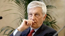 Otto e Mezzo, Aldo Grasso stronca Giuseppe Conte: "Tutta colpa del raffreddore?", i silenzi di un premier "reticente"