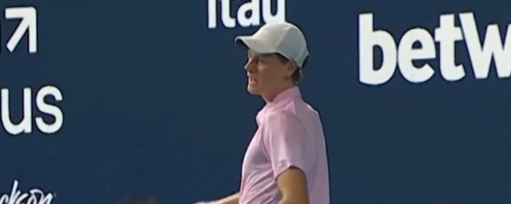 Sinner travolge Moutet, il video del punto annullato: clamoroso