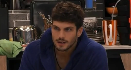 Grande Fratello Vip, Silvia Provvedi irresistibile: ha fatto cadere ai suoi piedi Elia Fongaro