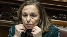 Natale, Luciana Lamorgese: "Massima severità. Tutte le autocertificazioni verificate. Controlli nelle abitazioni? Se il vicino chiama"
