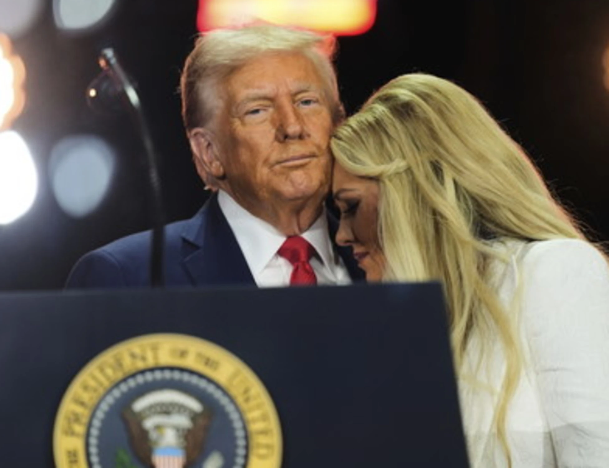 Charlie Kirk, la vedova perdona il killer. Trump no: "Io odio i miei nemici"