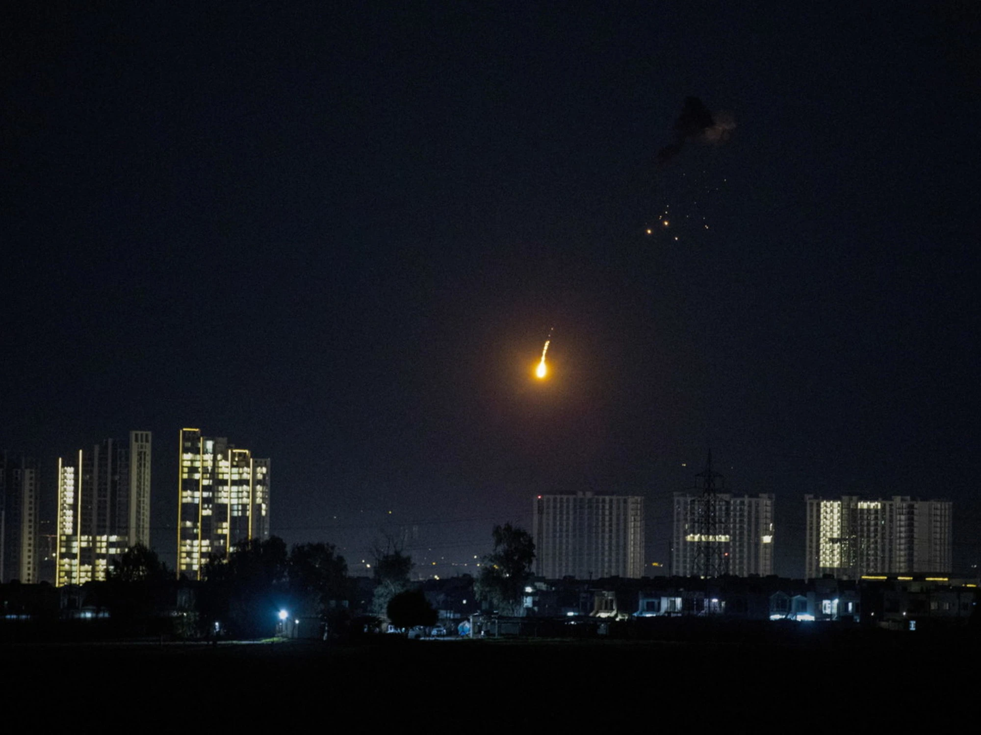 Iran, "Controllo totale dei cieli. Tra qualche ora...": l'annuncio Usa spazza via l'Iran. Trump: "Ci avrebbero attaccati"