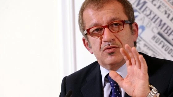 Roberto Maroni: "Tratto con Boccia sull'Autonomia, ma a Matteo Salvini non lo ho ancora detto"