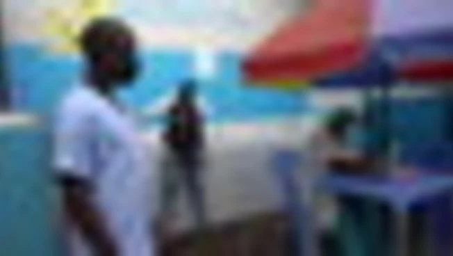 Ebola, "preparare operatori sanitari e coinvolgere le comunità"