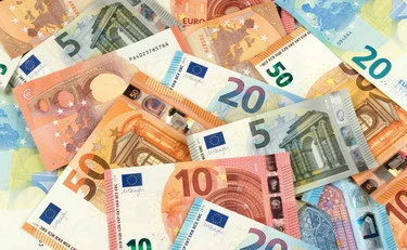 https://media.liberoquotidiano.it/_FZWd_DKkSlSpmJ0Onme6WQ5ltogIWbMdwDi2jQ27NE/width:800/quality:90/aW1hZ2VzLzIwMjUvMTAvMTcvMTAzMDM1NzA3LWQ0Nzg5N2U4LTA5OTQtNGNjNC1hZGZkLWIwNGI2NWFjNDlhMC5qcGc.webp