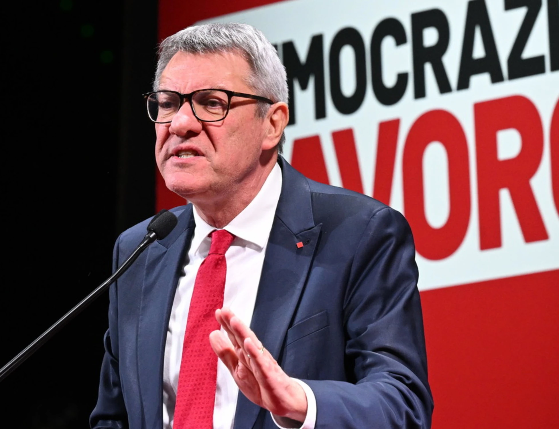 Landini sul viale del tramonto: chi lo sta sorpassando a sinistra