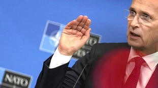 Nato, Stoltenberg: "Occidente si prepari a una guerra di logoramento"