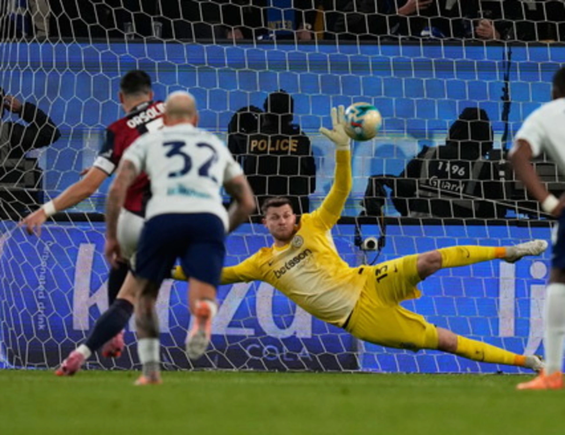 Supercoppa, il Bologna batte l'Inter ai rigori: finale contro il Napoli