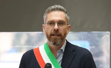 Rettifica: "Da Matteo Lepore alcun plauso per condotte di falsificazione di certificati medici"