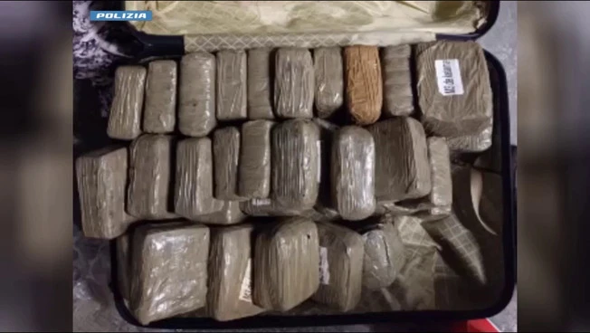 Due pusher in manette nel Milanese, sequestrati 200 kg di hashish