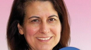 Venezia, la preside pro-gender? Toh che caso: militante del Pd
