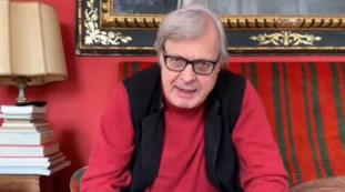 Vittorio Sgarbi contro la Protezione civile: "Va ripensata". La rabbia dopo il "no" all'imprenditore che offriva 50 milioni di mascherine