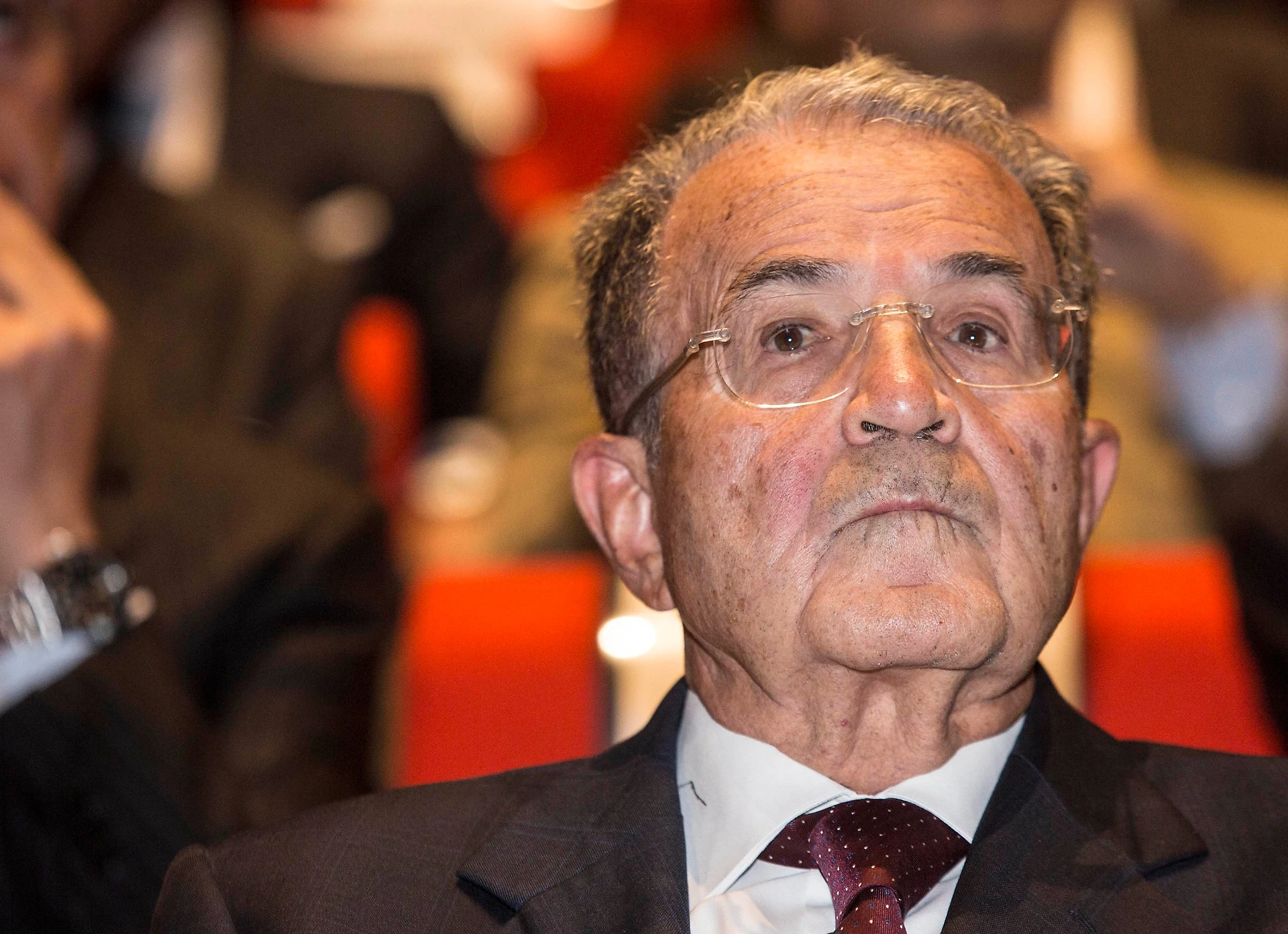 Romano Prodi, la stoccata al Pd: "Non so se voterò alle primarie del partito"