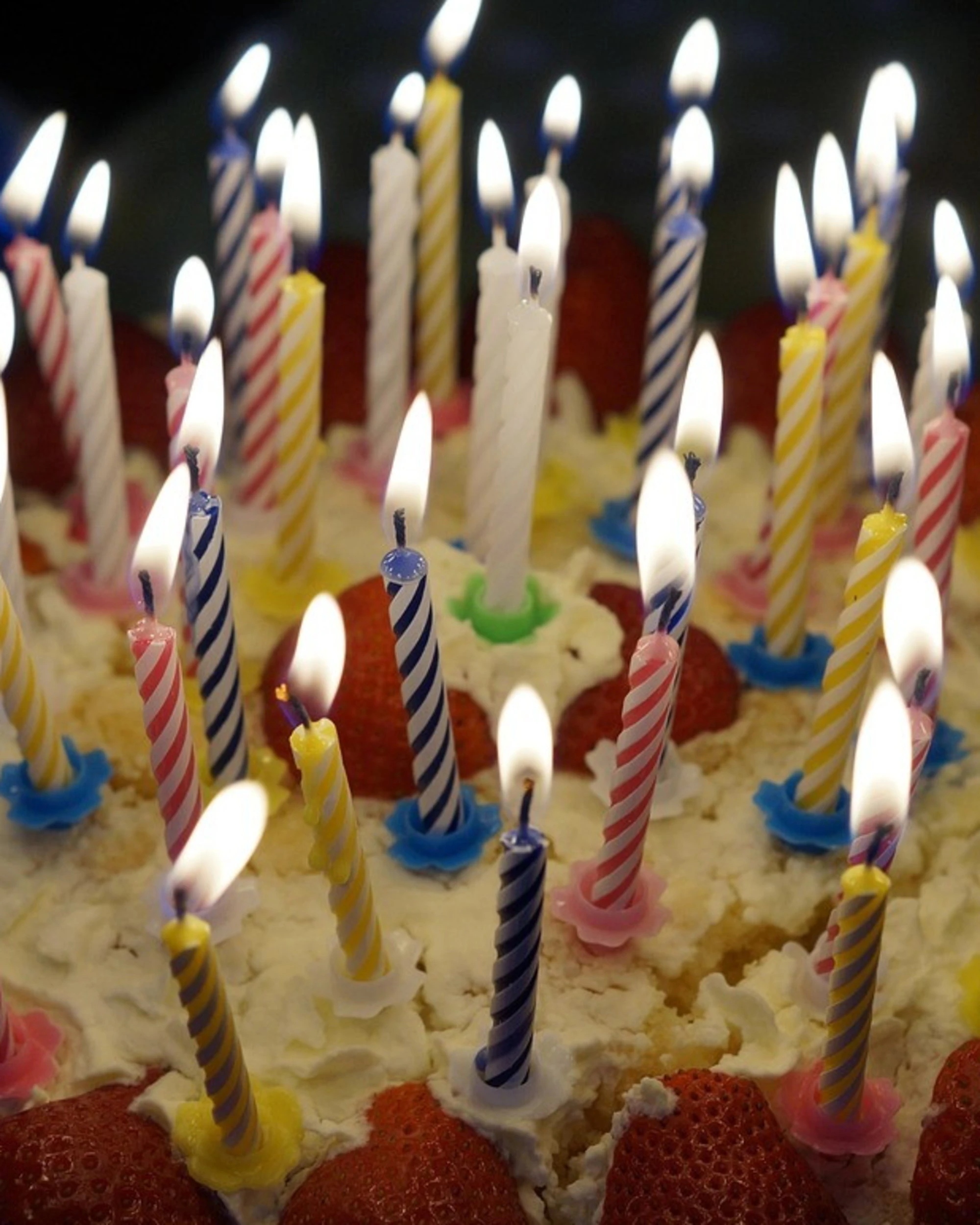 Roma, 3 bimbi stranieri massacrano di botte un bimbo alla sua festa di compleanno