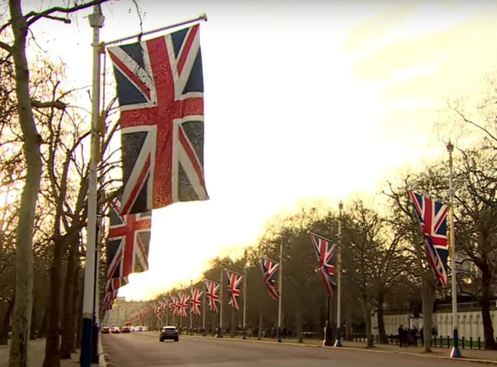 Londra dice addio alla Ue, Johnson "L'alba di una nuova era"