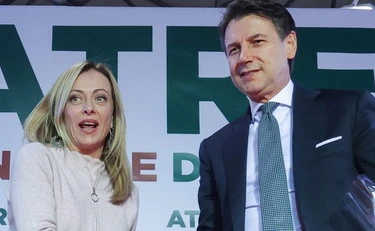 M5s, video-fake contro Meloni? Conte tira dritto: "Basta fare la vittima"