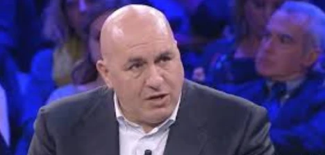 Guido Crosetto, la lezione a Quarta Repubblica su Matteo Renzi: "Tutti pensano che sia indagato, ma..."