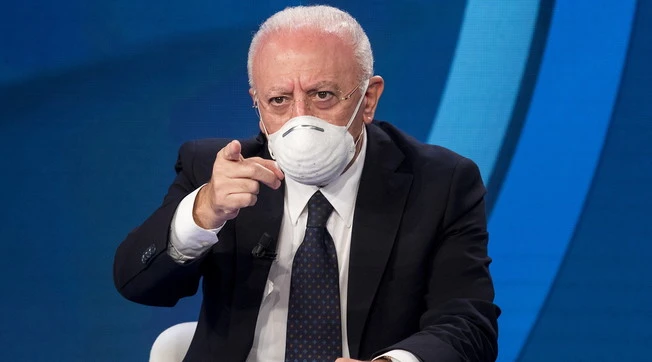 Vincenzo De Luca, l'accusa Fabrizio Cicchitto: "Un bluff elettorale sul coronavirus"