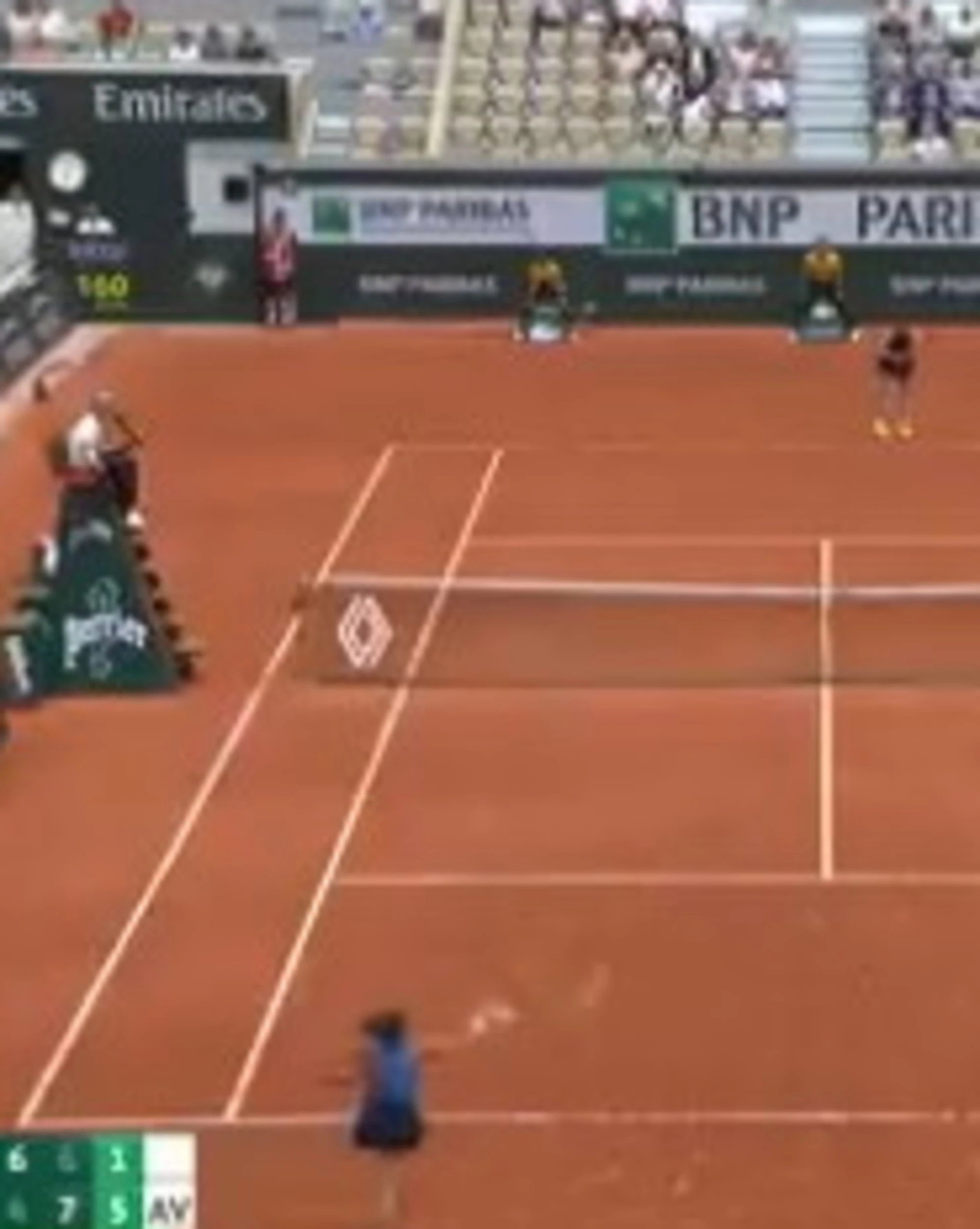 Jasmine Paolini, crollo e lacrime: rimontata da Svitolina, come butta via il Roland Garros