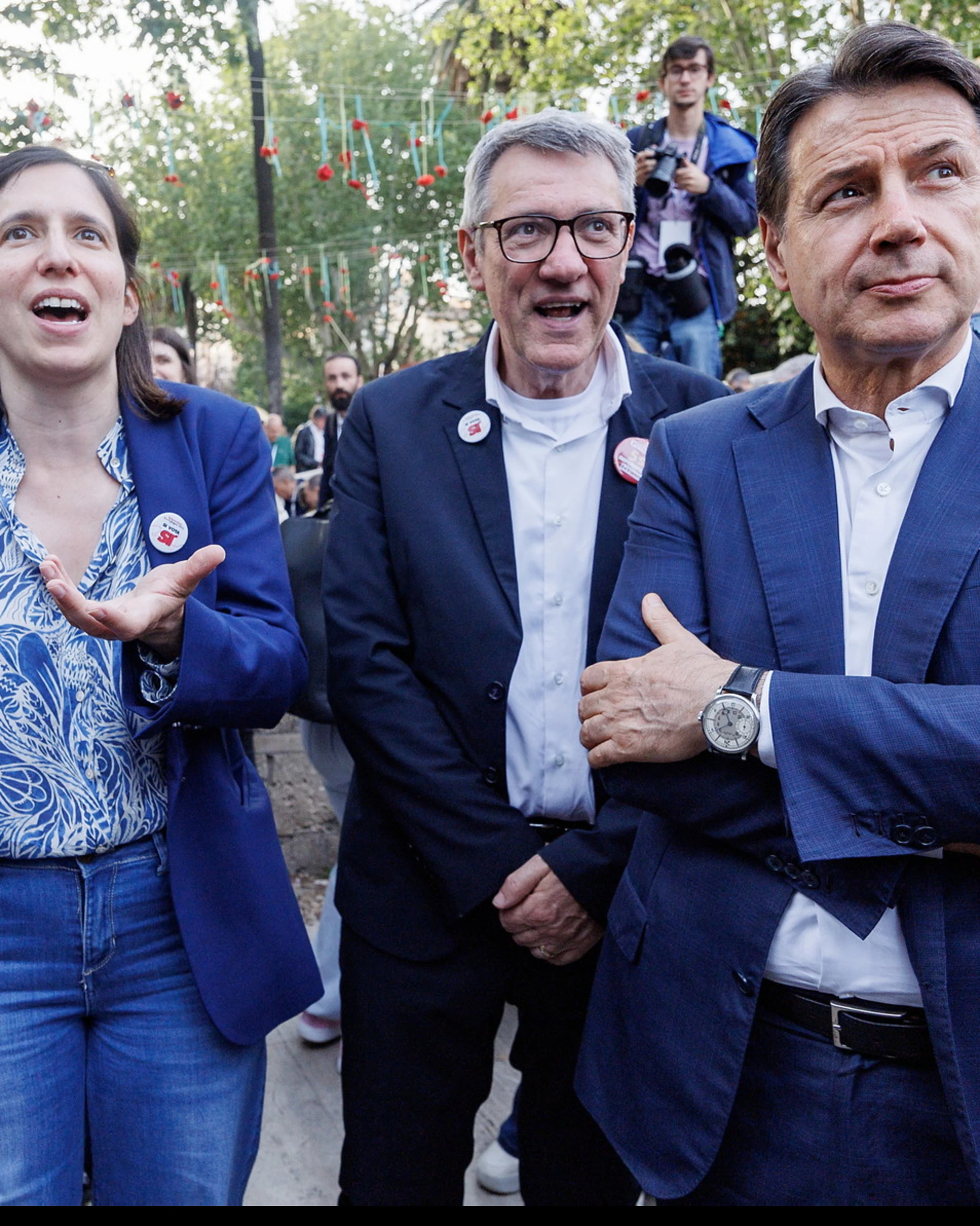 La costante rossa: piazze piene, urne vuote
