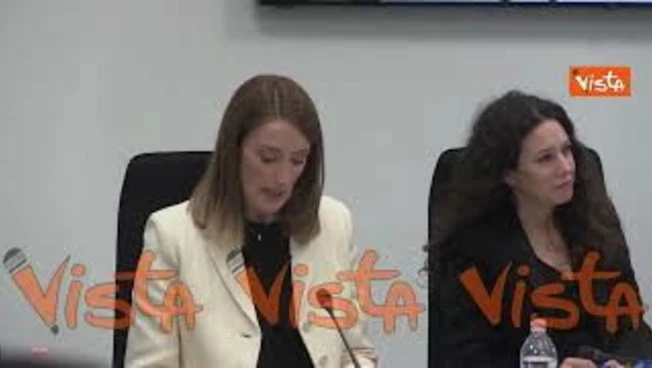 Metsola: "Costruire democrazia europea significa affermare libertà e migliorare vita delle persone"