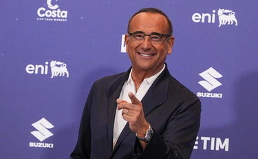 Sanremo 2026, follia-Avs: Carlo Conti non va più bene perché è maschio