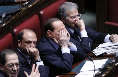 Mentana: &quot;Pdl crolla al 16%, sorpasso di Grillo. E Berlusconi premier piace solo al 9%&quot;