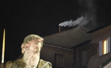 Conclave, "fumata bianca imminente"