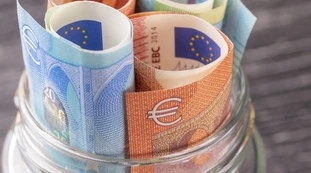 Euro, la Bce lancia la moneta digitale: addio conto corrente, banche a rischio?
