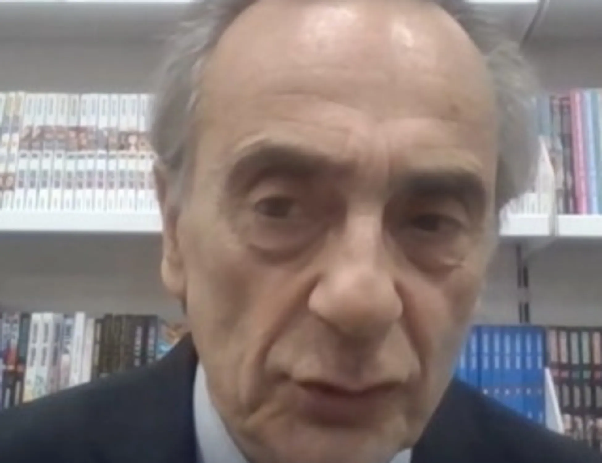 "Mi sento di intervenire". La toga punta il dito contro il governo