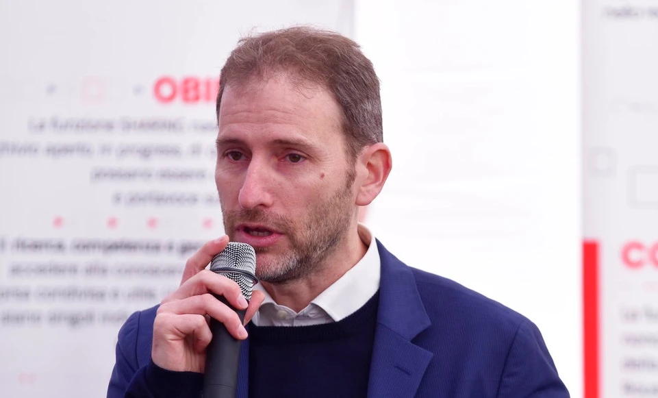 Davide Casaleggio, il cronista citofona alla Casaleggio: "Mi hanno risposto così", testimonianza inquietante