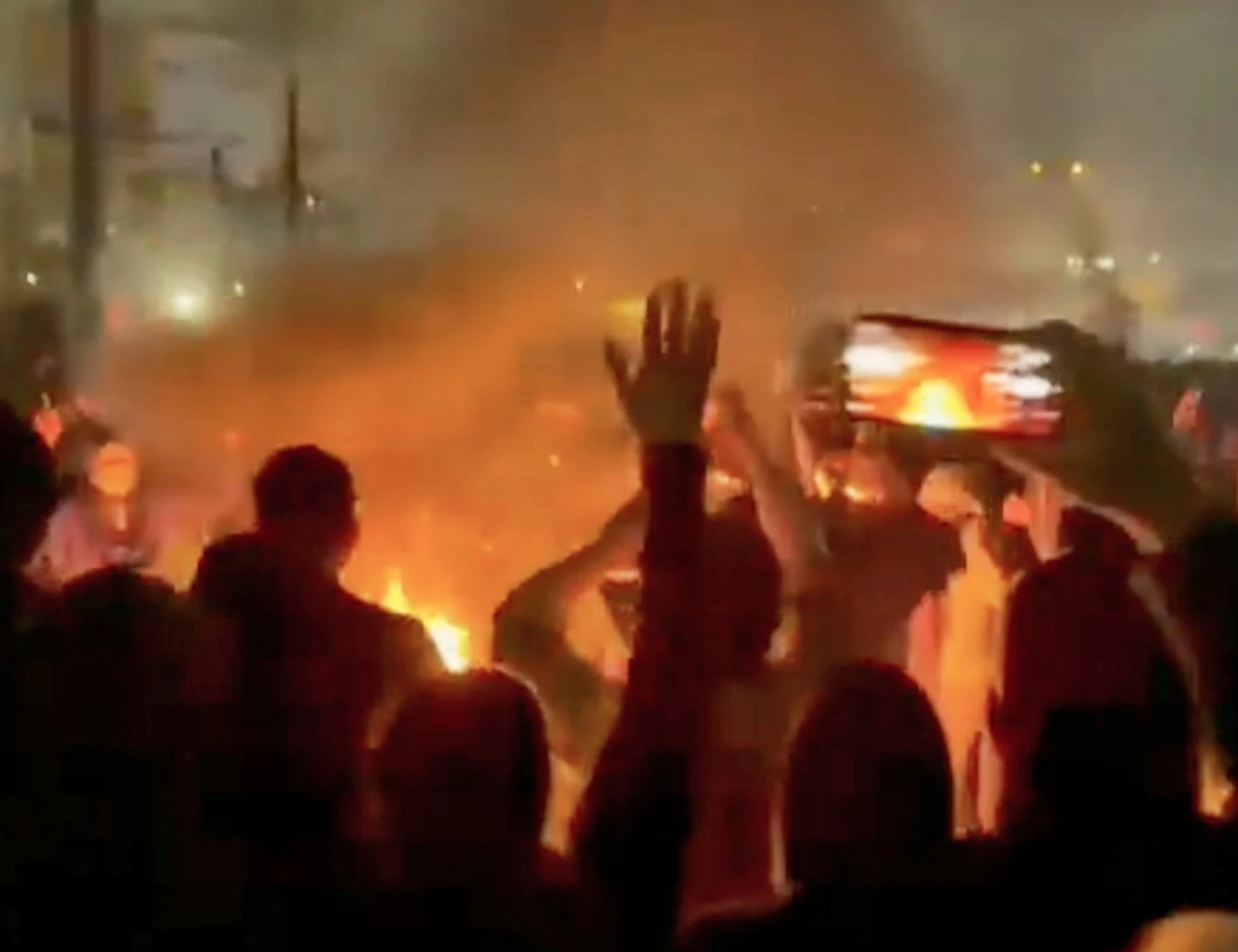 Iran, "cyberattacchi": proteste senza fine, interviene Trump?