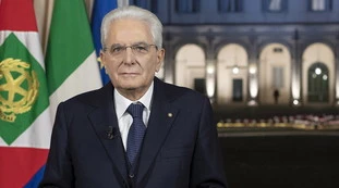 Sergio Mattarella, il discorso di fine anno: "Non cercate illusori vantaggi di parte". Il messaggio per Renzi e Conte