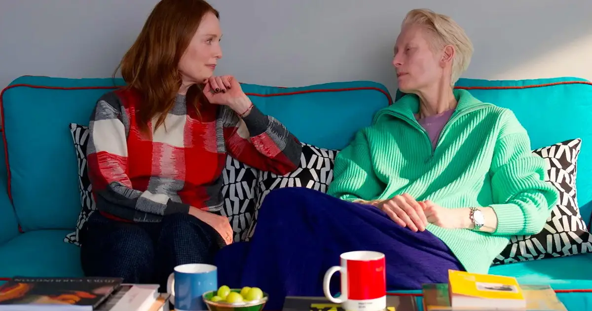 "La stanza accanto", netto e affilato: un Almodovar diverso dai soliti