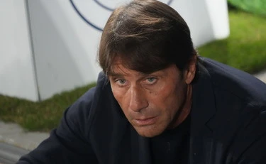 Inaccettabile Conte: ecco la solita manfrina