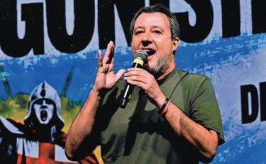 La Lega cerca la pace sul pratone di Pontida