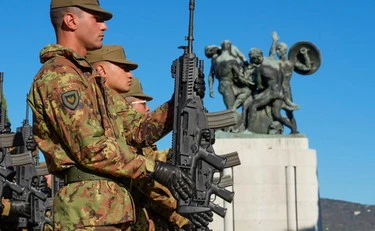 Leva, le origini della declinazione militare