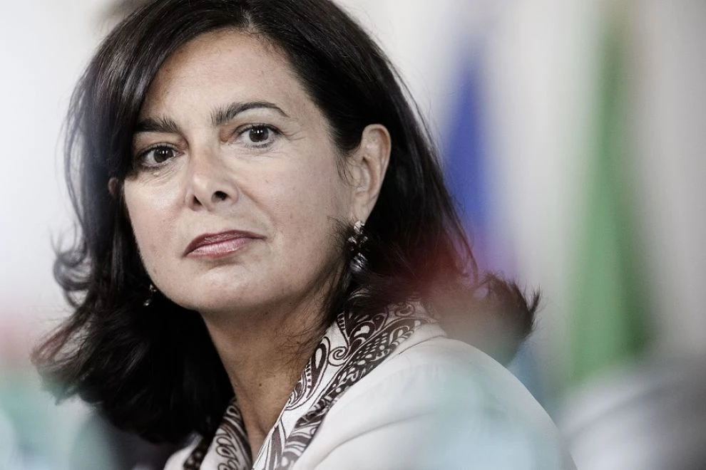 L'ultima folle idea della Boldrini: a chi vuole dare molti più soldi