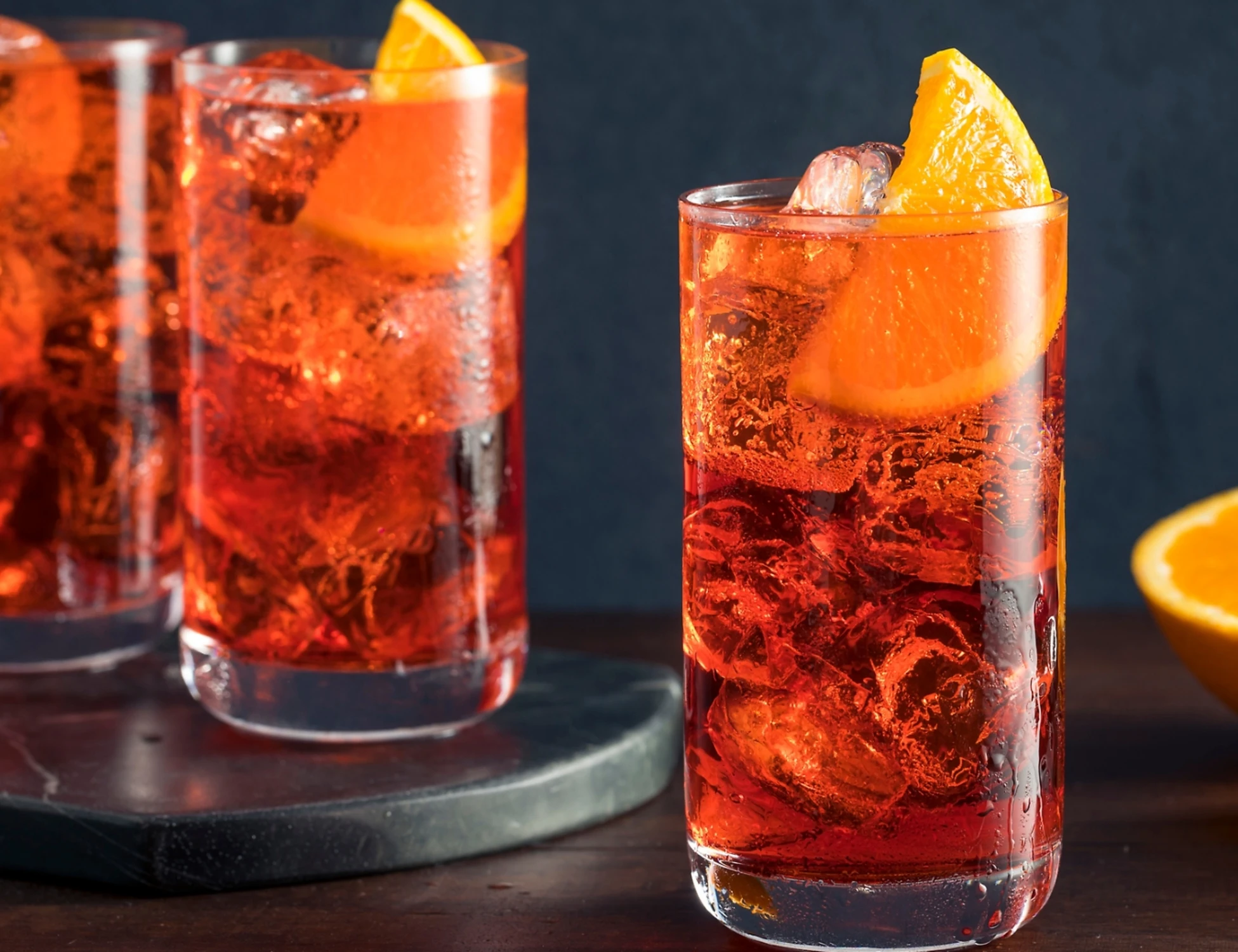 Negroni? "Drink razzista": delirio a Pordenone, caos in un bar
